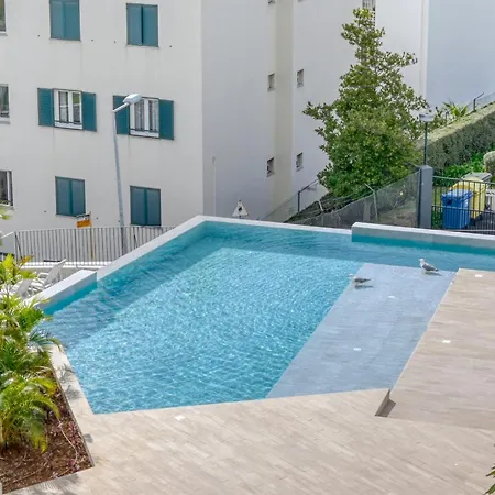 Appartement The Place By Nicolene, A In Madeira *