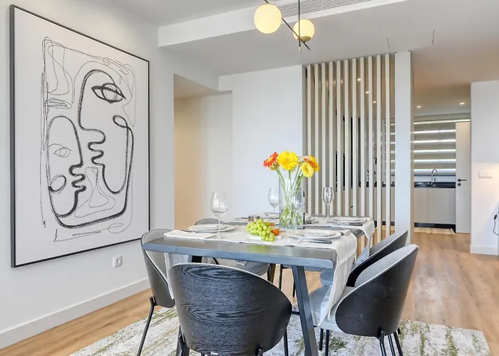 Apartment The Place By Nicolene, A In Madeira Funchal (Madeira)