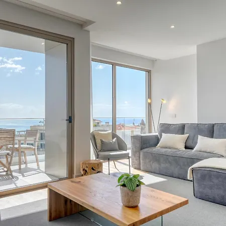 The Place By Nicolene, A In Madeira Apartment *