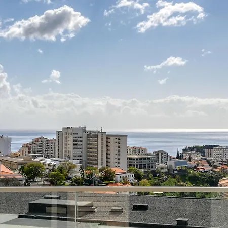 아파트 The Place By Nicolene, A In Madeira 푼샬